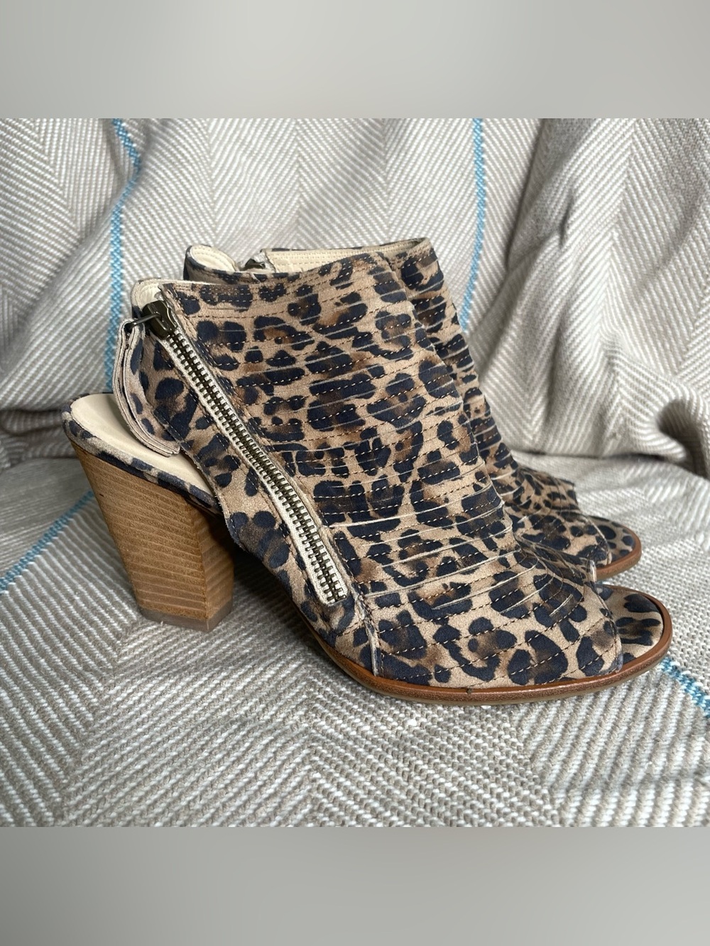 Paul Green Leopard Print Leather Open Toe Ankle Booties Zip Heels Sz 4UK 6.5 US - Picture 3 of 10